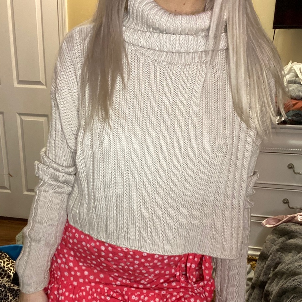 CROPPED turtle neck sweater